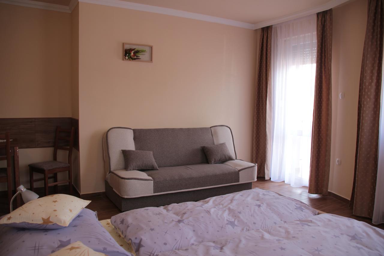 Imola Es Andrea Apartmanhaz 2 Hajdúszoboszló Екстериор снимка
