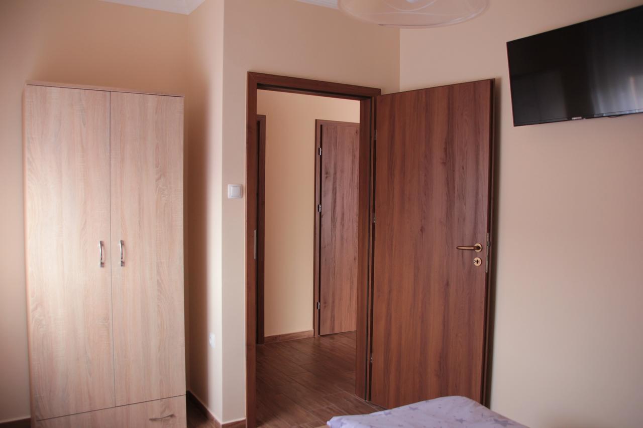 Imola Es Andrea Apartmanhaz 2 Hajdúszoboszló Екстериор снимка