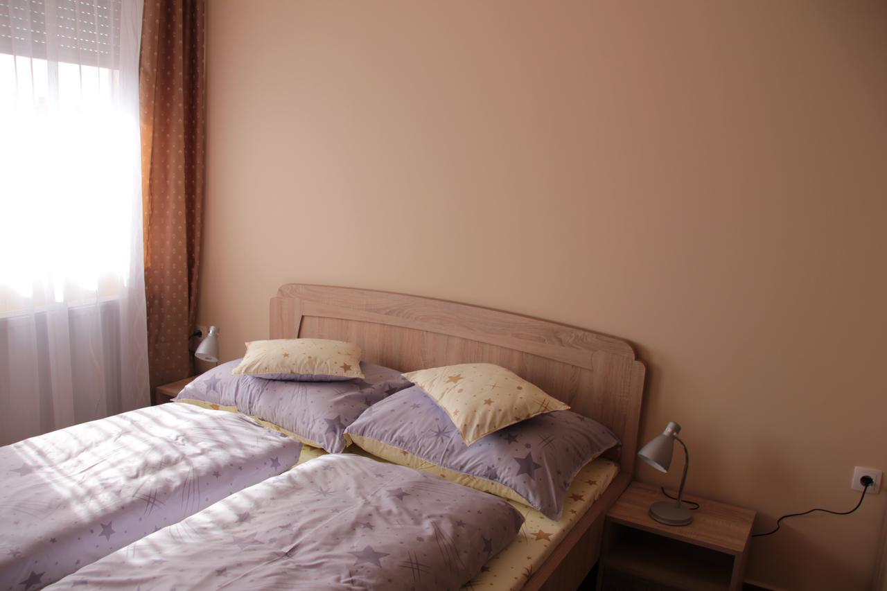 Imola Es Andrea Apartmanhaz 2 Hajdúszoboszló Екстериор снимка